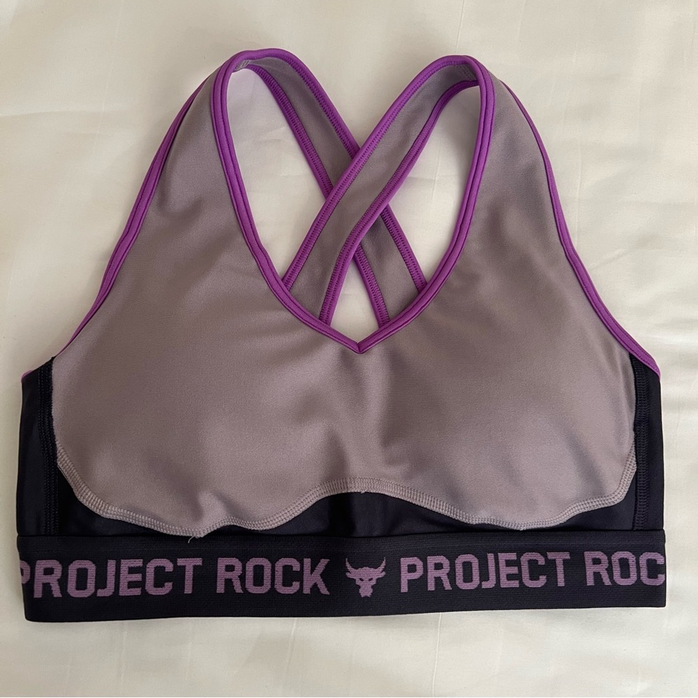 Under Armour Women’s Project Rock crossback sports bra size medium New No Tags